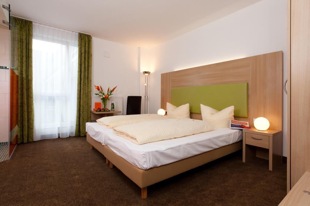 Hotel Aviva Karlsruhe Extérieur photo